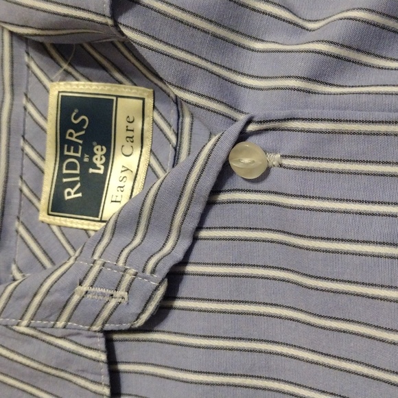 Riders by Lee, women's casual cotton button down blouses. Being sold as a Group - Picture 6 of 6